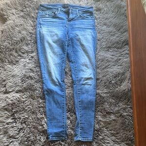 Buckle Women's Light Blue Skinny Jeans